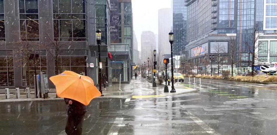 Nieve y lluvia helada azotarán la costa este de EE UU todo el fin de