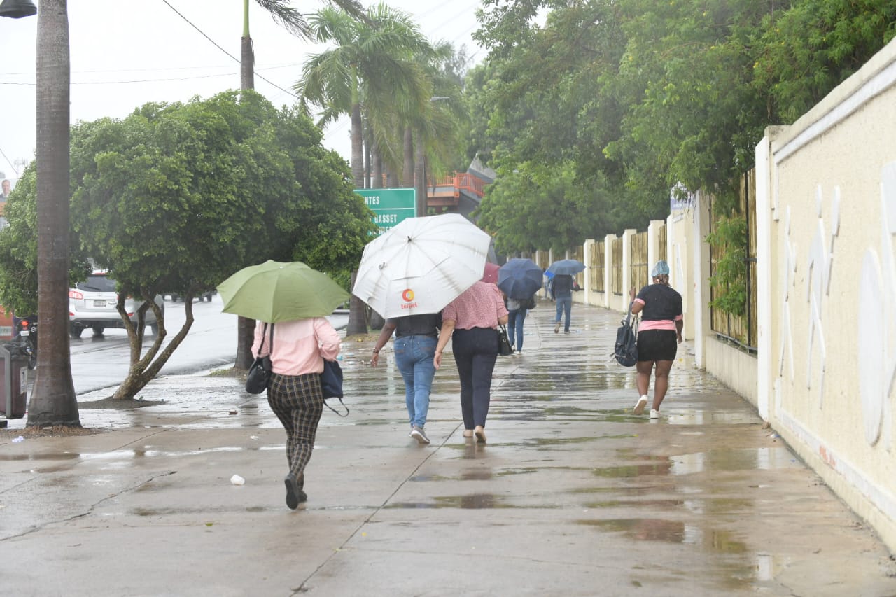 Disturbio Tropical Contin An Provincias En Alerta Amarilla Y En