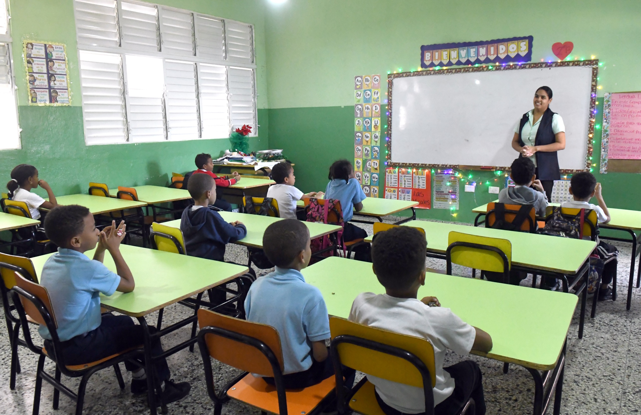 Reanudan Las Clases Con Baja Asistencia Estudiantil