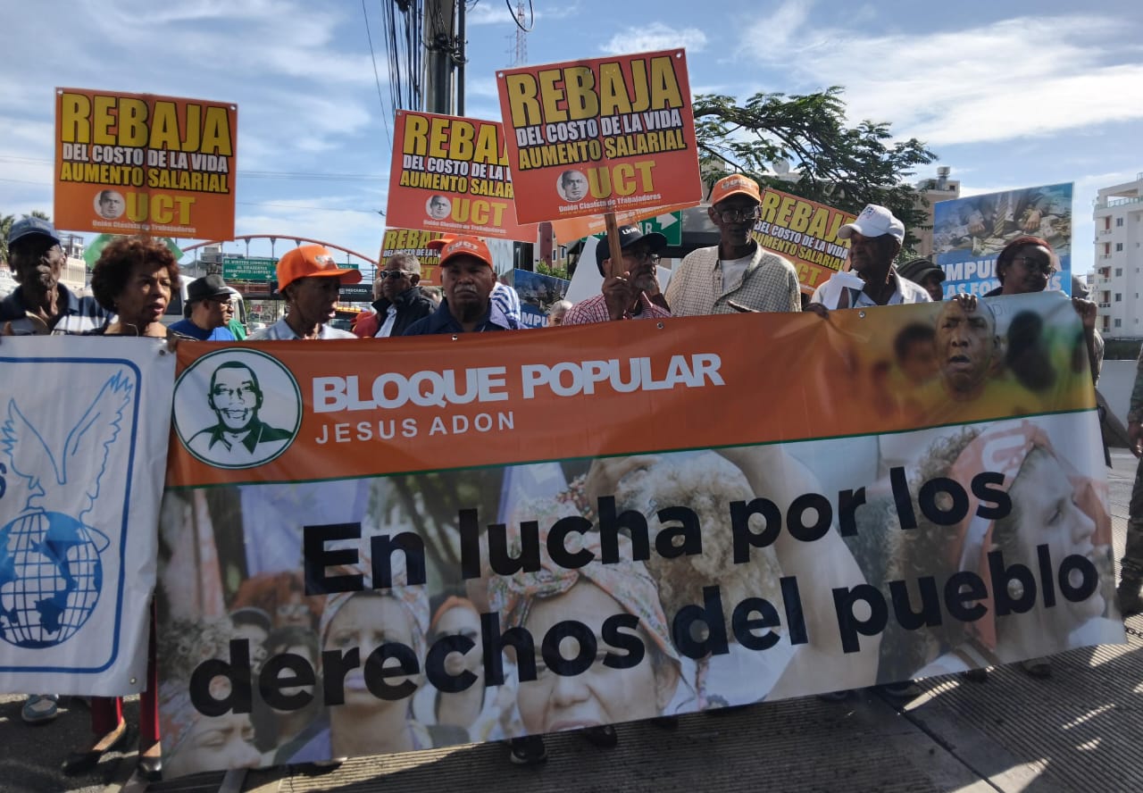 Protestan Frente A Industria Y Comercio Por Alto Costo De La Vida