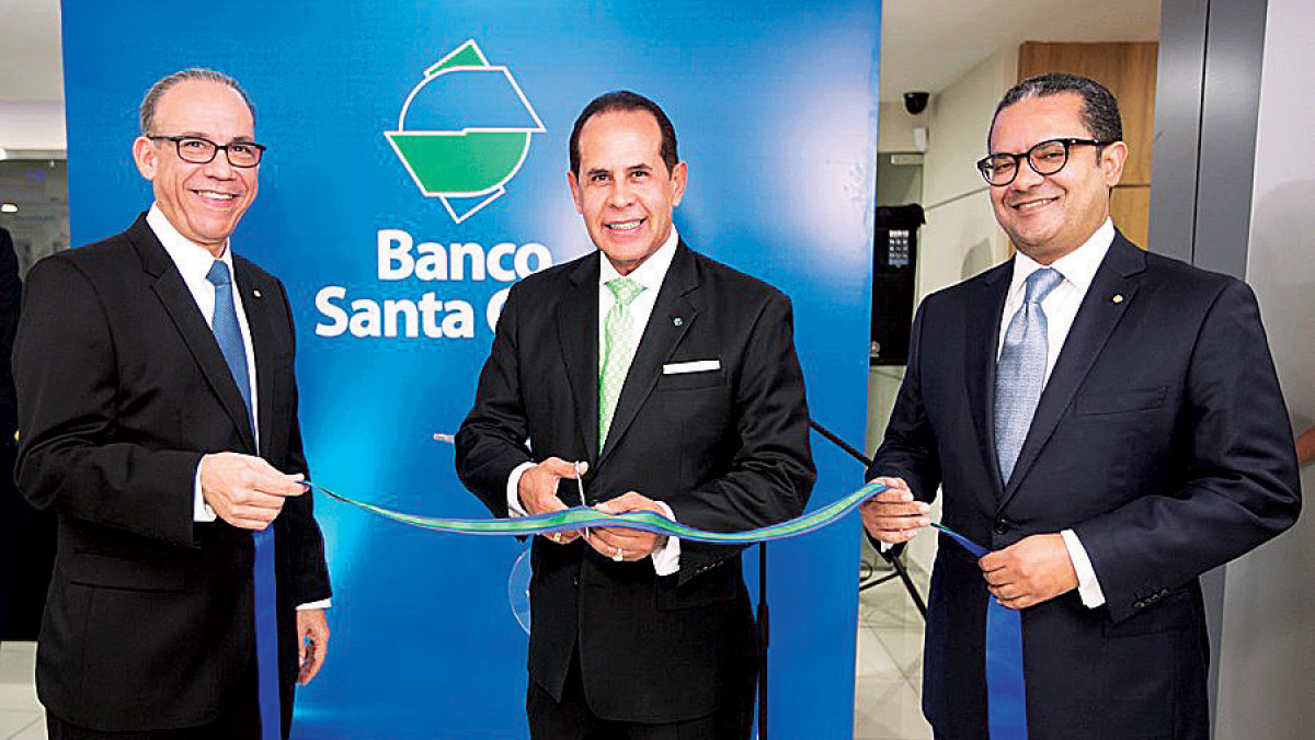 Banco Santa Cruz estrena sucursal