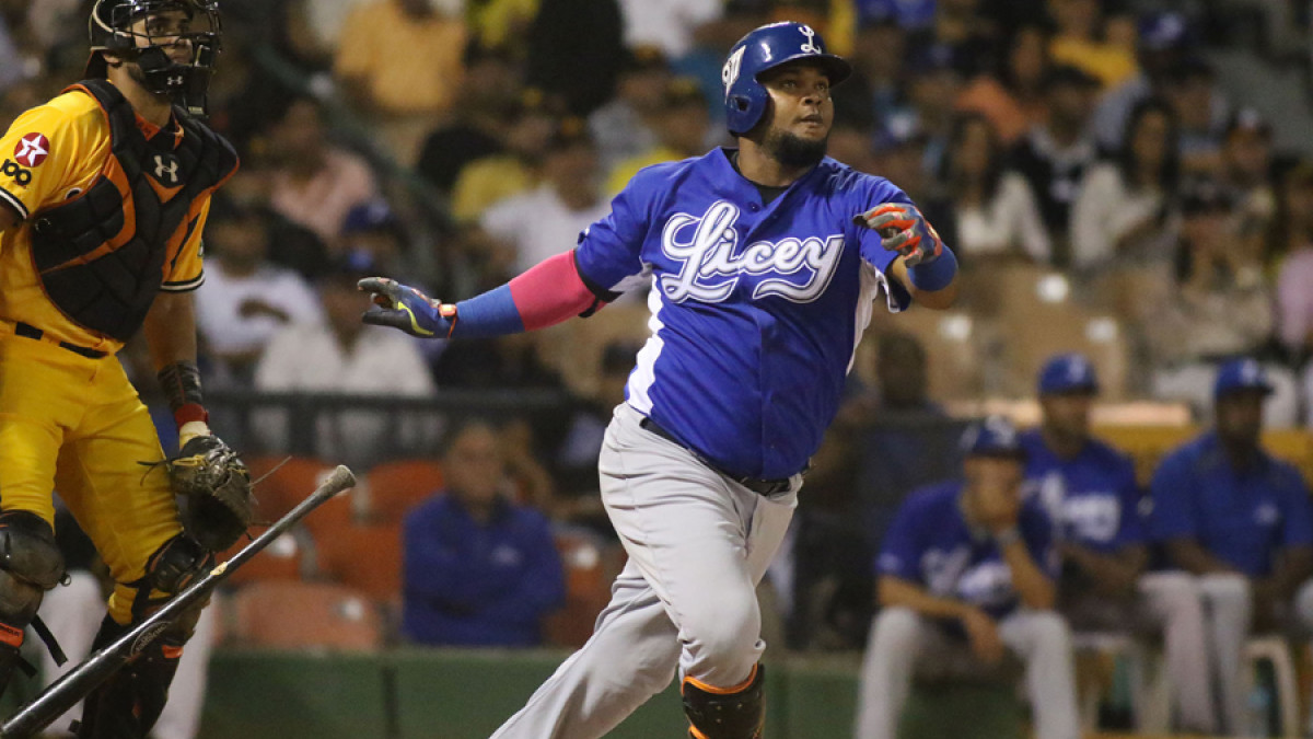 Licey blanquea y gana 7-0, pasa a dominar serie final