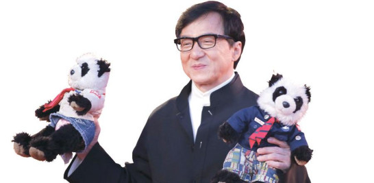 Jackie Chan, con ganancias calculadas por Forbes en unos 50 millones de dólares debido a su participación en la película Dragon Blade.
