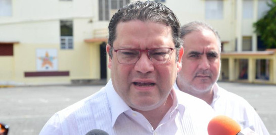 El director general de Aduanas, Eduardo Sanz Lovatón, informó que hasta el momento no han cuantificado las pérdidas en las recaudaciones tras el cierre de la frontera domínico-haitiana el pasado 14 de septiembre.