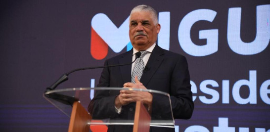 El Partido Revolucionario Dominicano (PRD) juramentó este domingo como candidato presidencial de cara a las próximas elecciones a Miguel Vargas Maldonado, actual presidente de esta agrupación política.