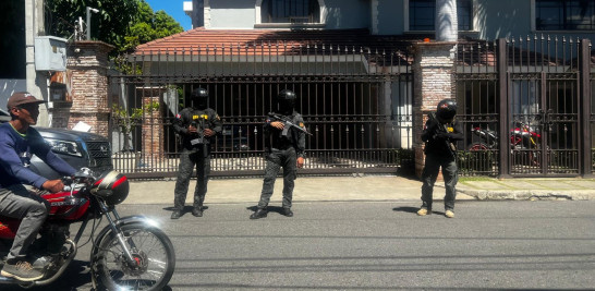 Autoridades de la Procuraduría Especializada Antilavado de Activos realizó este viernes un "levantamiento" a una de las propiedades de la familia López Pilarte, como parte de un proceso de investigación de la compañía Inversiones Cutupú.
