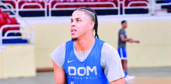 De los 12 jugadores que representarán esta noche a República Dominicana contra en México, solo uno está debutando con la Selección Nacional de Baloncesto, Omar Silverio, y de inmediato, figura como uno de los que será clave en el éxito del equipo.