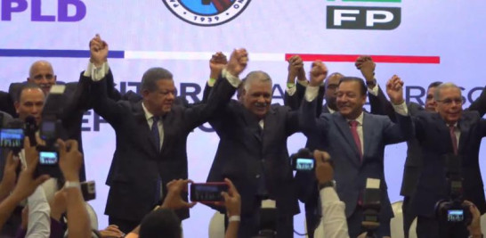 El candidato presidencial del Partido Revolucionario Dominicano (PRD), Miguel Vargas Maldonado, anunció este lunes que la Alianza Rescate-RD implementará una “acción conjunta” en el territorio nacional con los tres candidatos presidenciales de los partidos de la coalición.