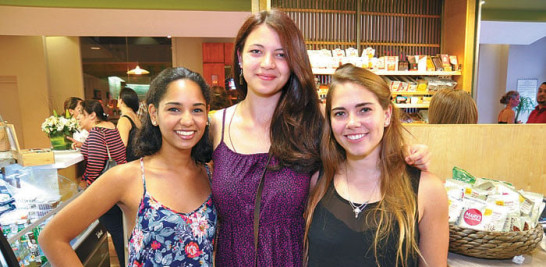 Ana Camila Marrero, Ester Zanchetta y Justina Pacheco.