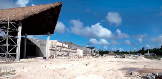 Diseño. Los techos de cana ha sido diseñados de forma similiar al Aeropuerto Internacional de Punta Cana.