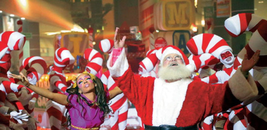 DISFRUTE FAMILIAR 
Hasta enero, el centro comercial ofrecerá actividades para el disfrute de toda la familia, junto a Santa Claus y sus personajes.