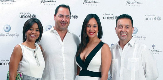 Karina Vallejo, Marcel Olivares, Paola Santos y Fernando Ferrera.