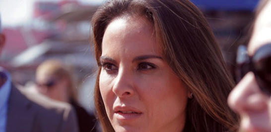 Intermediaria. La actriz mexicana Kate del Castillo asiste a una carrera de NASCAR en Fontana, California, el 24 de marzo del 2013.