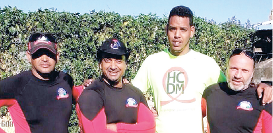 Pilotos. Simó Vacher junto a los instructores de Flying Sky Constanza.