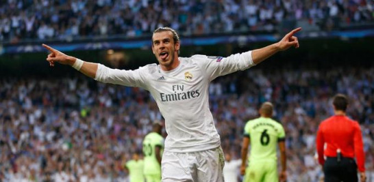 Gol. Un tiro de Gareth Bale, Real Madrid, deja sin dirección al arquero de Manchester City, Joe Hart, durante el partido celebrado ayer en el estadio Santiago Bernabeu, en Madrid.