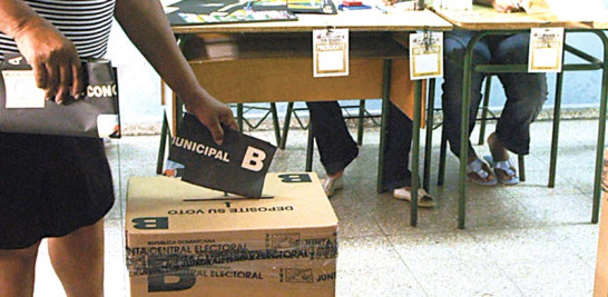 Votación. En las elecciones presidenciales del año 2012 se registraron 4,536,391 votos válidos. En esa ocasión tenían derecho al voto 6,502,968 personas.