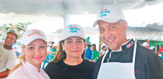 Participantes. Luisa Féliz contó con el respaldo de un gran número de chefs que trabajan por la cocina dominicana.