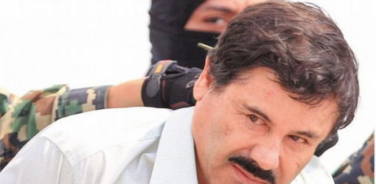 Fue suspendida provisionalmente la extradición del narcotraficante mexicano Joaquín "el Chapo" Guzmán, tras dos peticiones de amparo interpuestas por sus abogados.