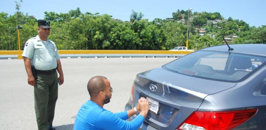 La acción. Los operativos fueron montado en los peajes ubicados en las Autopistas Las Américas, 6
de Noviembre, Duarte, Santo Domingo-Samaná y Santo Domingo Haina, en la carretera Sánchez.