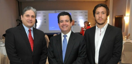 Carlos Nieto, Ricardo Feris y Yamil Alma.