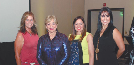 Marci Rodríguez, Raysa Jiminián, Aimée Flores y Tanya Díaz.