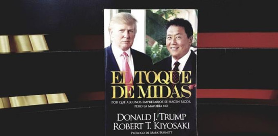 Firma doble. Donald J. Trump y Robert T. Kiyosaki son los escritores de la obra.