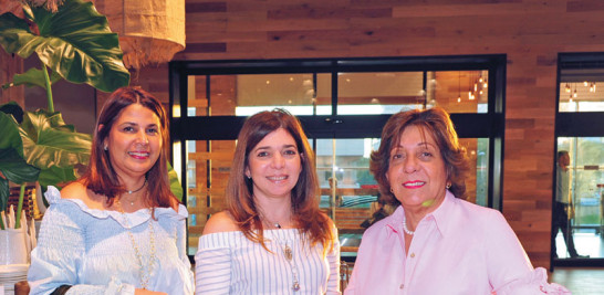 Ylsa Castellanos, Sylvia Selman y Maritza de Selman.