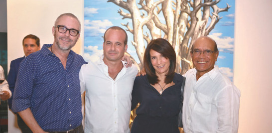 Lyle O. Reitzel, Eladio Fernández, Inés Tolentino y José García Cordero.