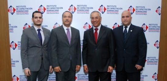 Manuel Enrique Aguiloe, Alberto Canela, Eddy Martienez y Giacono Giannetto.