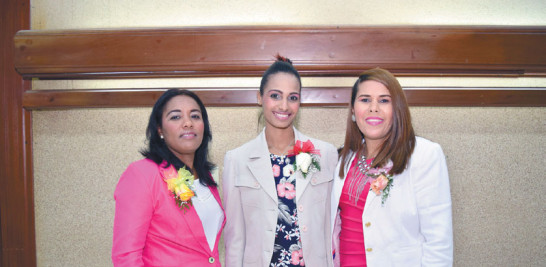 Milagros Núñez, Cristal García y Jency Rosario.