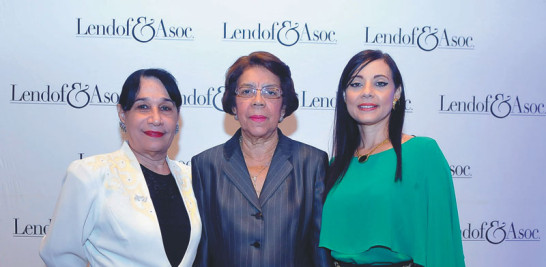 Rosa Dinorah Peña, María Rosa Belliard y Karina Estrella.