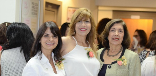 Cynthia Cunillera, Vinkrid Guzmán y Norma Khoury.
