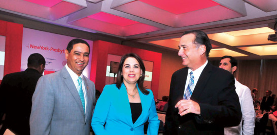 Jochy Mella, Yamilé Mella y Fernando Villanueva.