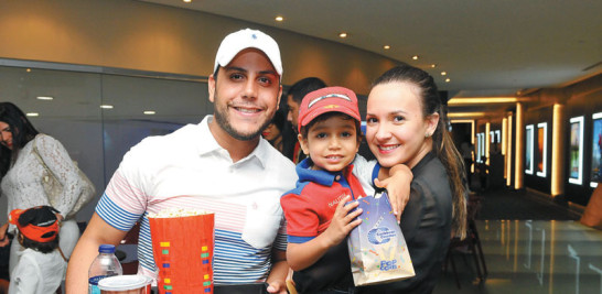 Jean Paul Cruz, Jean Franco Cruz y Pamela Echavarría.