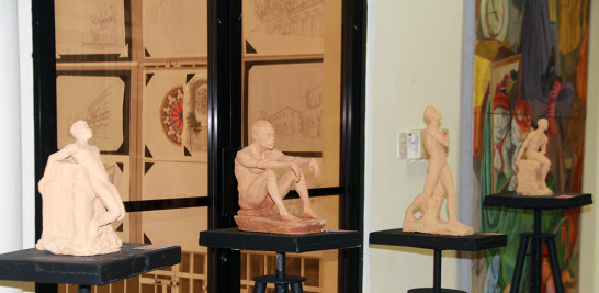 Parte de las piezas artísticas se están exhibiendo en los salones del ENAV.