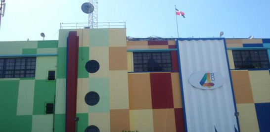 Local. Edificio de la Corporación Estatal de Radio y Televisión (CERTV).