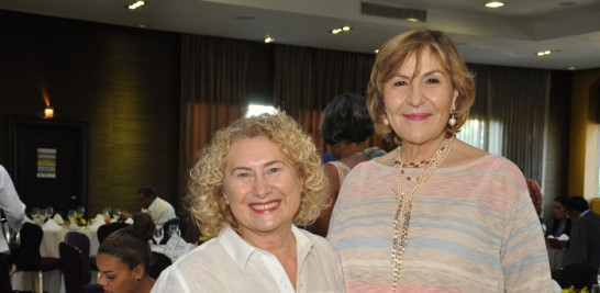 Rosario Bonarelli y Mayra Ginebra.