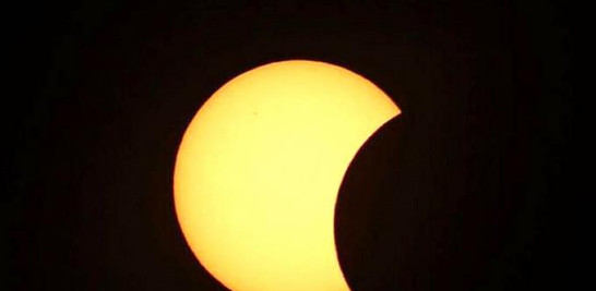 Científica. El eclipse total de sol será accesible para más de 300 millones de personas y se verá por primera vez en casi 100 años en América un fenómeno de esta naturaleza.