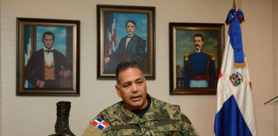 Ministro. Teniente general Rubén Darío Paulino Sem: Creo que va a ser un gran paso que Haití va a dar con ese ejércitoun ejército es para defender su territorio, no para invadir a otro territorio.