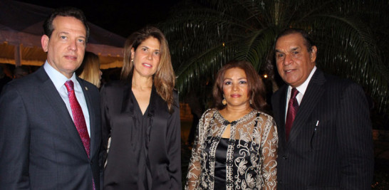 Ito Bisonó, Isabel León de Bisonó, Wendy Santana de Franjul y Miguel Franjul.