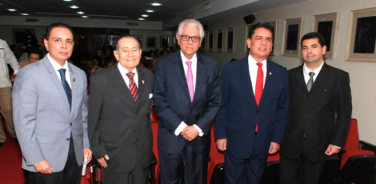 Alexis Casado, Aquiles Farias, Roberto Saladín, Pedro Sánchez Leguizamon y Wilveto Otazu.