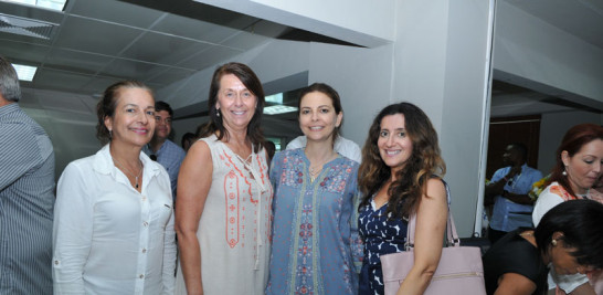 Beatriz Montoya, Cristine Pepper, María Martinelli y Ana Bernfeld.