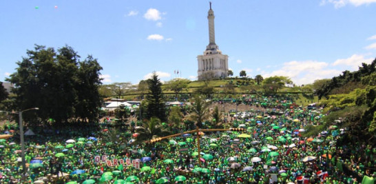 Las asambleas verdes de Santiago desarrollaron ayer foros simultáneos de discusión con el objetivo de definir la ruta de lucha a partir de enero del 2018.
