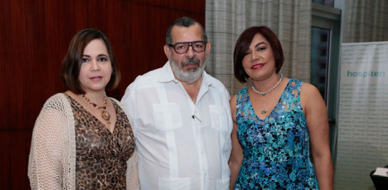 Claudia Thomas, Alfonso Petit y María López.