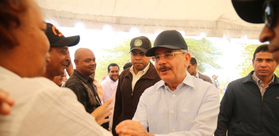 Obra. El presidente Danilo Medina ordenó la construcción de una granja para la crianza de cerdos en Santiago de los Caballeros.