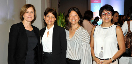 Isabel Del Rosario, Vilma Camilo, Sandra Jacobo y Denisse López.