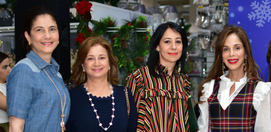 Maribel Haché de Fernández, Nicole Morales, Yadira Guzmán de Saviñón y Letty Rivera.