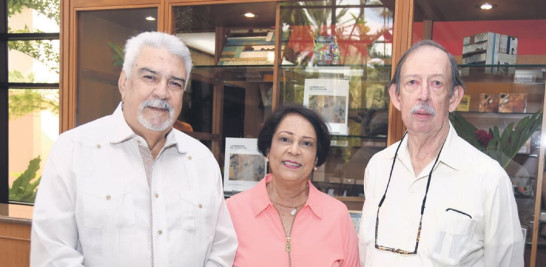 Domingo Batista, Liliana de Castro y Pedro Borrell.