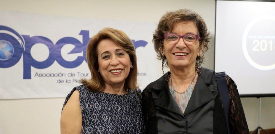 Denise Reyes y Elena Nunciatini.