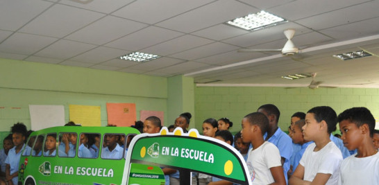 Programa. La OMSA también impartió charlas a estudiantes del liceo vespertino Las Américas, Manoguayabo.